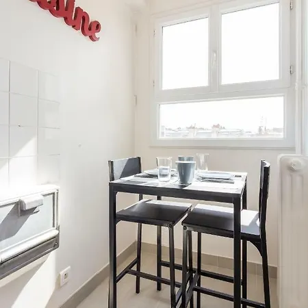 Appartement CMG Trocadéro/ Passy à Paris Extérieur photo